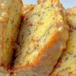 Mogyoróvajas csepegtető torta csokoládé szórással