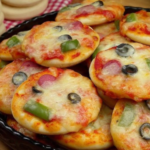 Mini pizzák házi tésztával és szósszal